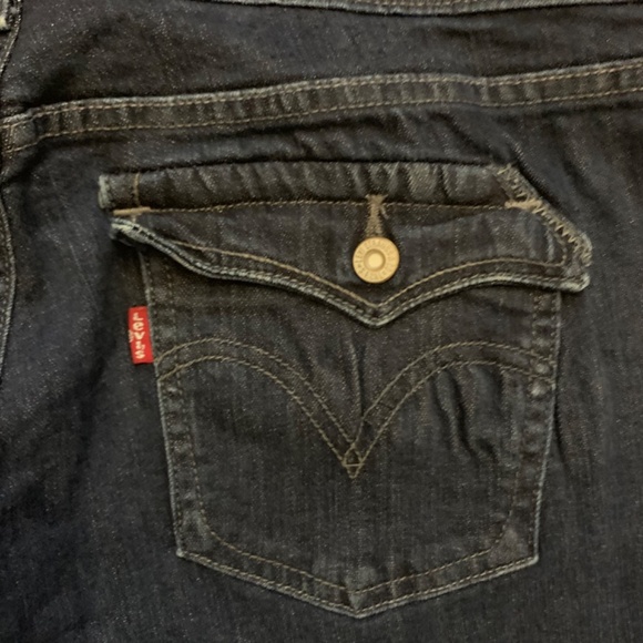 Levi’s Women’s 515 Bootcut/ Button Pocket, mid - rise, 32/34 (14L) blue jeans - Picture 6 of 16